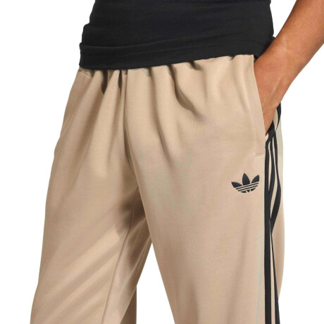 Pantalón Regular de Hombre crema
