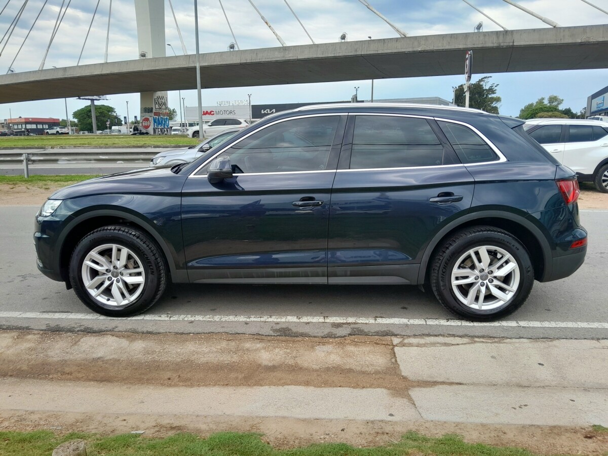 Audi Q5 2.0 Premium TFSI Quattro AT | Permuta / Financia Audi Q5 2.0 Premium TFSI Quattro AT | Permuta / Financia