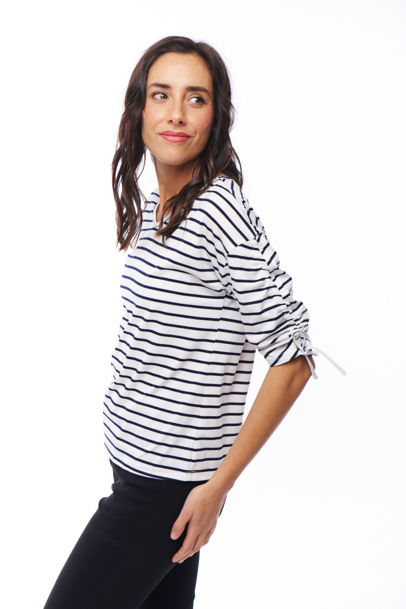 REMERA INCA BLANCO RAYAS