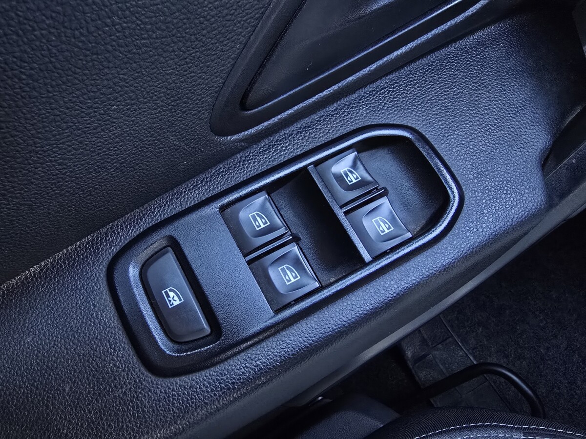 Renault Duster Zen 1.6 Extra Full| Permuta / Financia Renault Duster Zen 1.6 Extra Full| Permuta / Financia