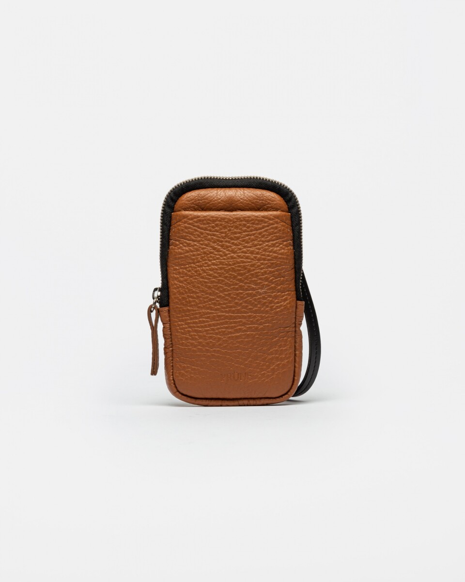 Porta Celular Pia En Cuero Graneado - Marron 