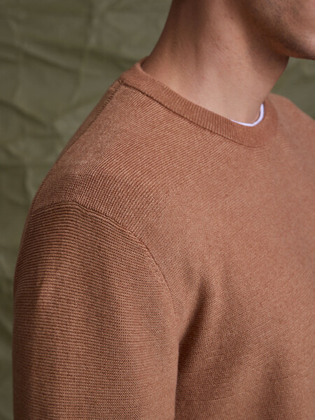 SWEATER HUAPI 6.0 CAMEL