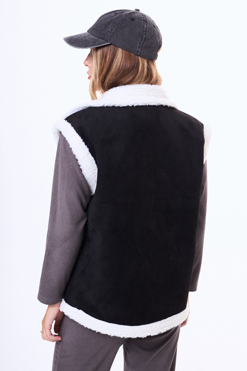 Chaleco gamulán Bolson Negro