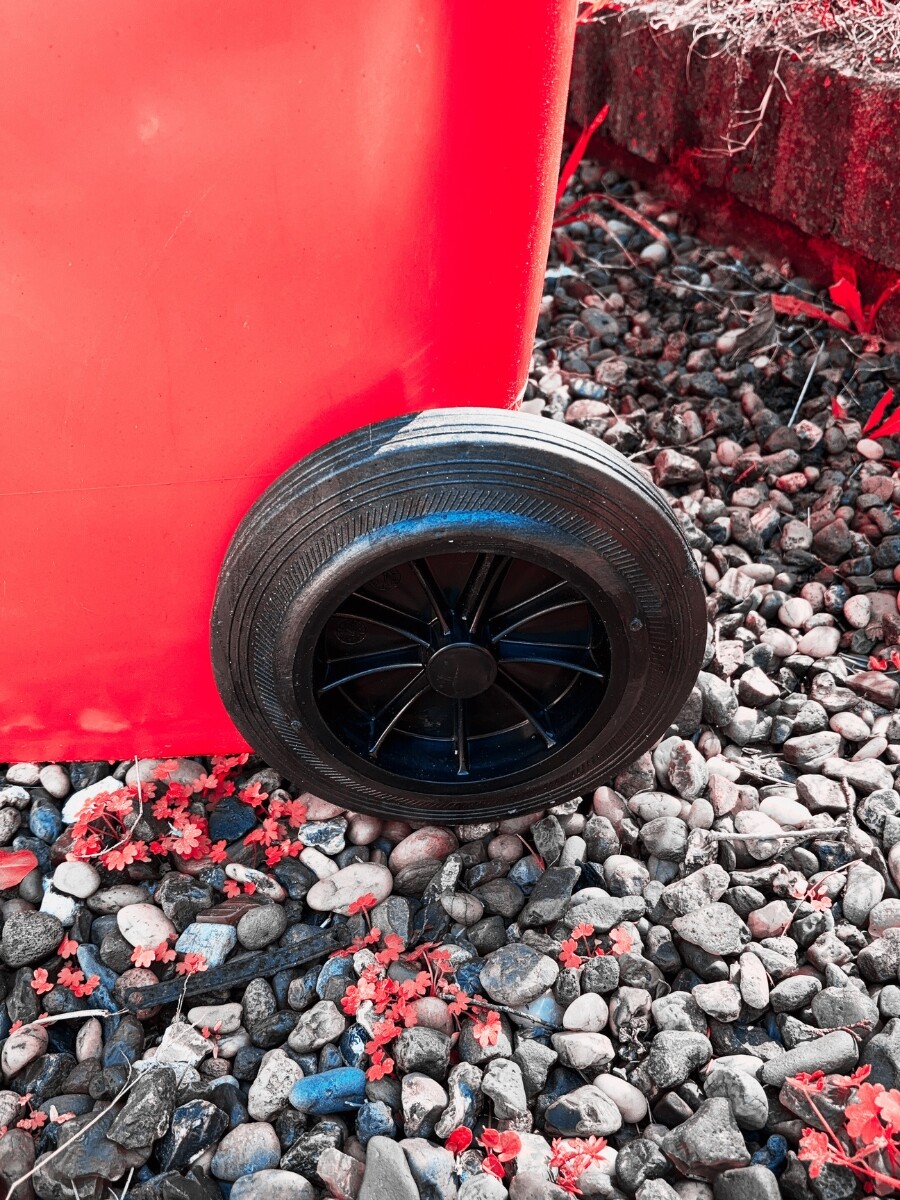 CONTENEDOR PARA RESIDUOS 120L rojo