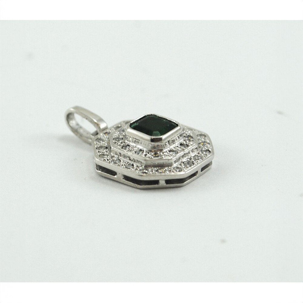 Dije Oro Blanco 18 K Con Brillantes Y Esmeralda Dije Oro Blanco 18 K Con Brillantes Y Esmeralda