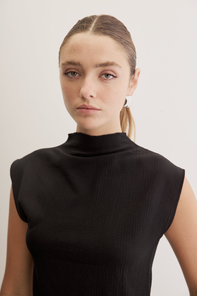 TOP ALMAN Negro