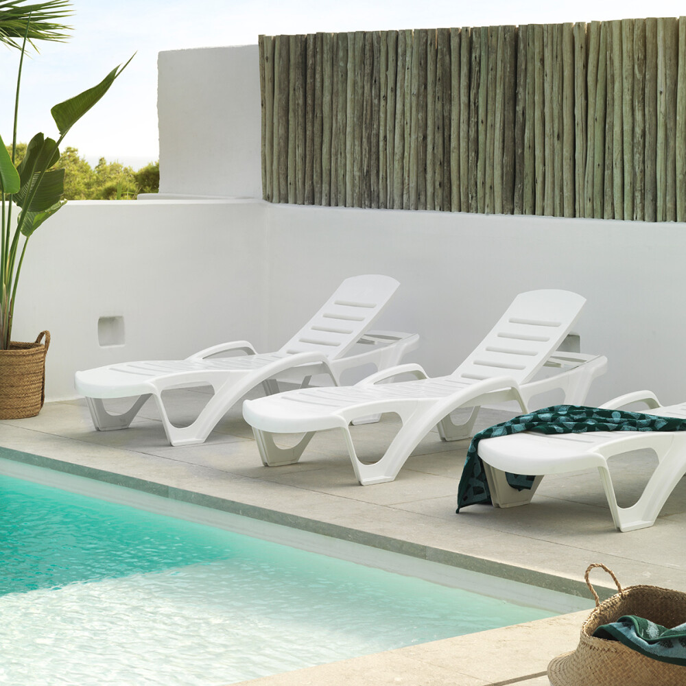 REPOSERA MODELO MONOBLOCK COLOR BLANCA Reposera Modelo Monoblock Color Blanca