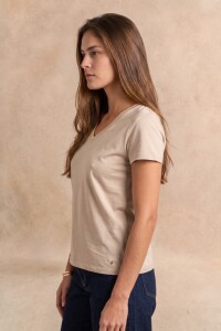 Remera Escote V Algodón Nude