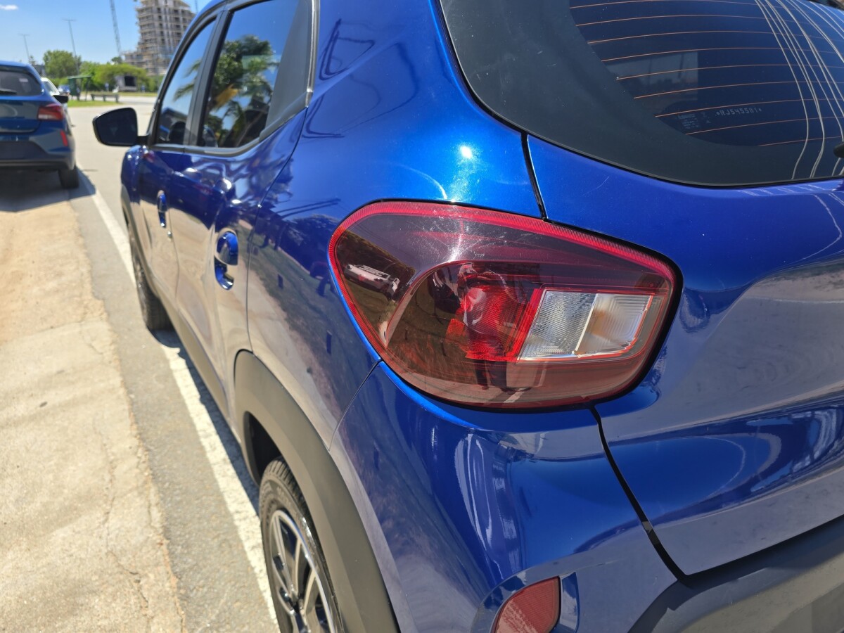 Renault Kwid 1.0 Intens Extra Full | Permuta / Financia Renault Kwid 1.0 Intens Extra Full | Permuta / Financia