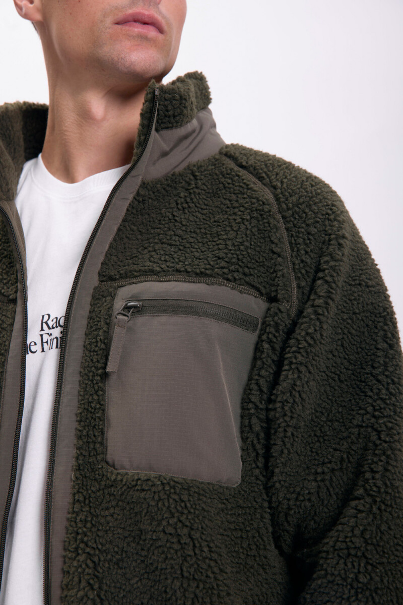 Campera sherpa estampada Verde