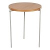 Mesa lateral - Madera clara, pie en metal blanco. Mesa lateral - Madera clara, pie en metal blanco.