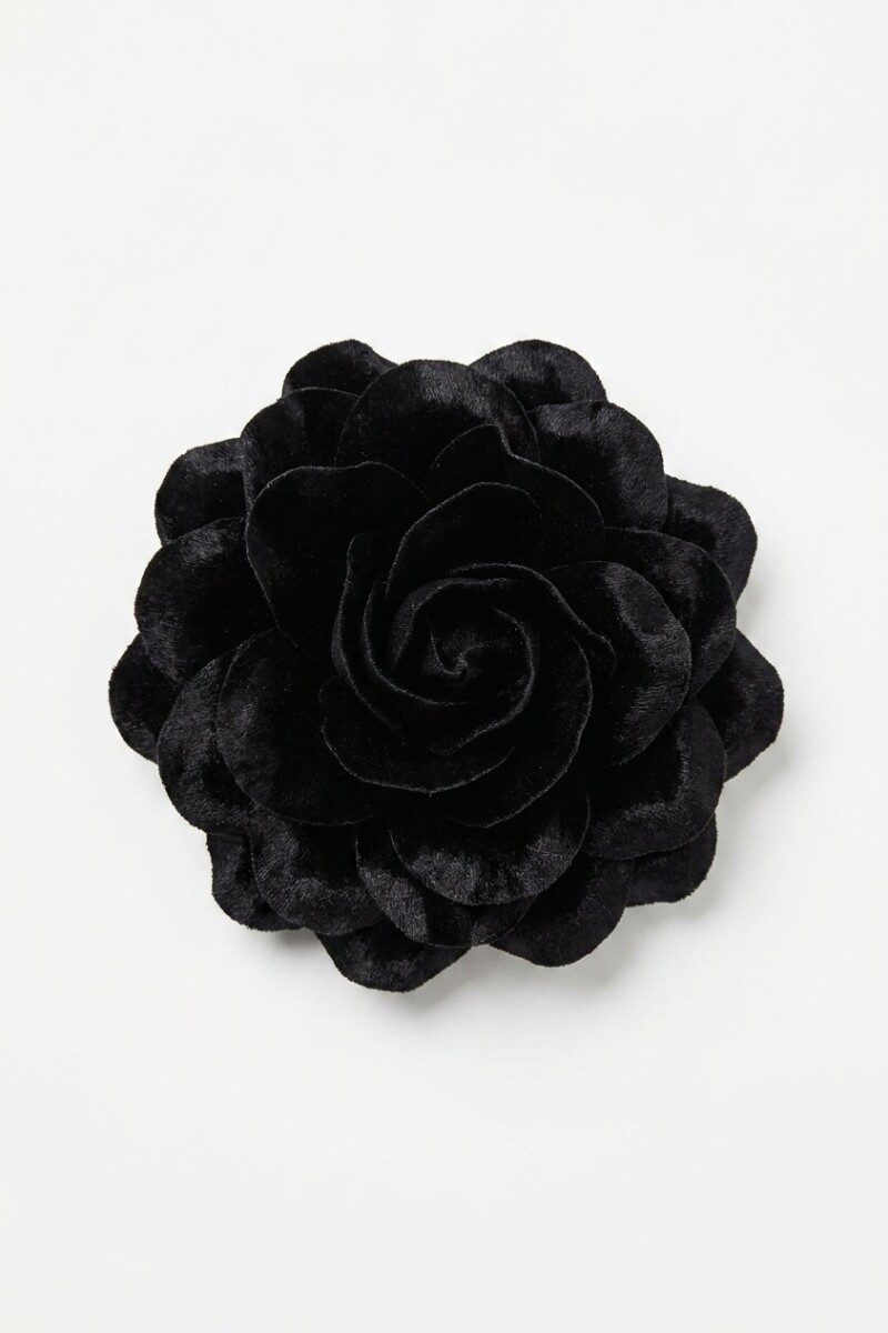 Broche flor satén negro