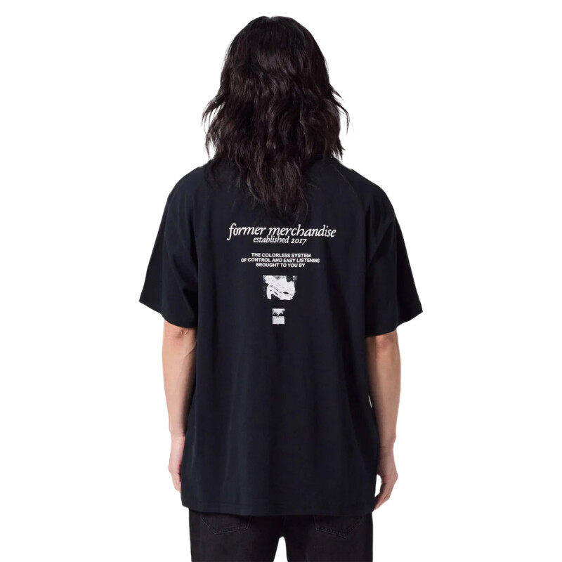 Remera Former Distort Oversized - Negro Remera Former Distort Oversized - Negro