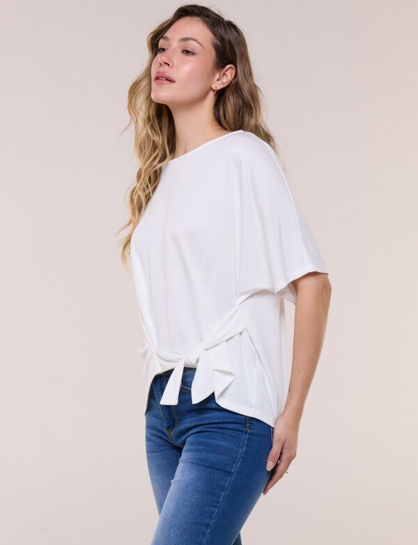 Remera Lazo Lateral CRUDO