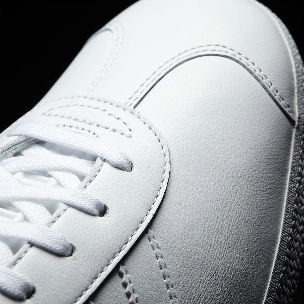 Gazelle - Hombre White