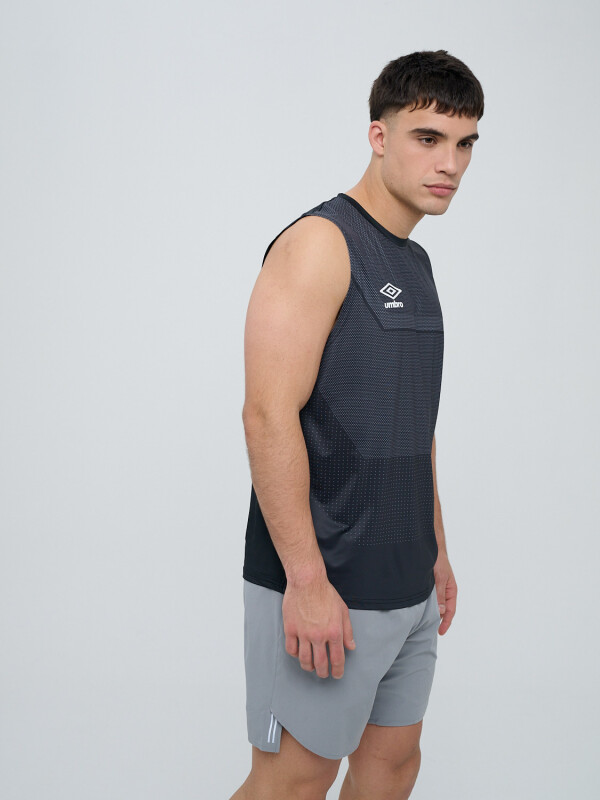 REMERA SIN MANGA AXIS Umbro Hombre 002