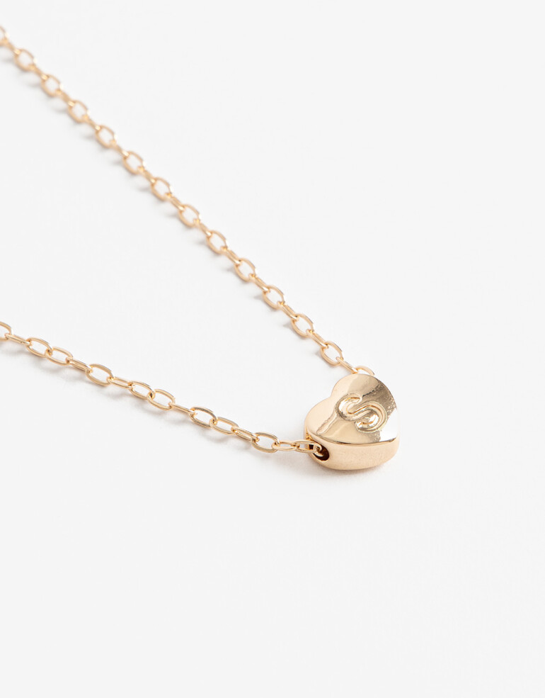 Cadena Corta con Dije Metal Cadena Con Dije Corazón Inicial "s" - Dorado
