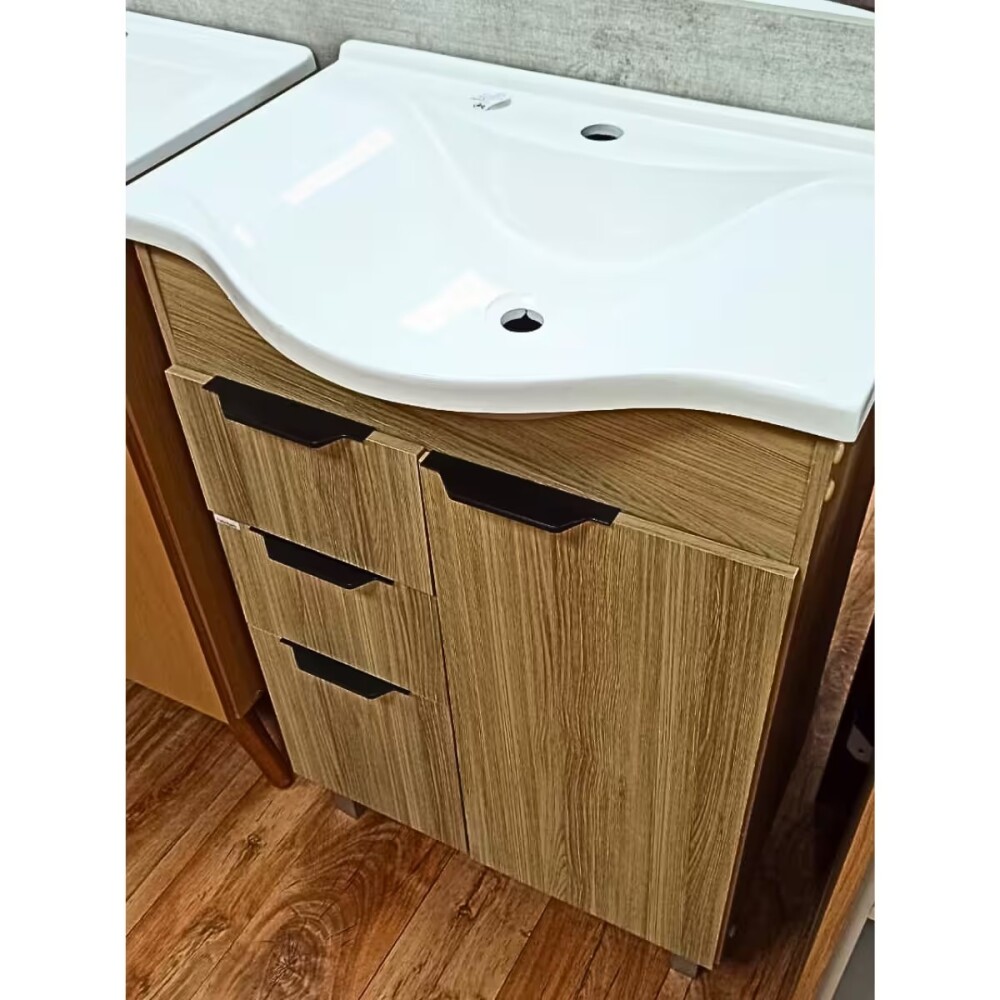 Mueble de baño de pie Crystal Nogal 56 cm con Bacha de resina natural y espejo botiquín Mueble De Baño De Pie Crystal Nogal 56 Cm Con Bacha De Resina Natural Y Espejo Botiquín