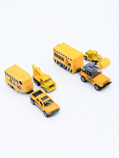 CAMIONETA TRANSPORTADORA AMARILLO