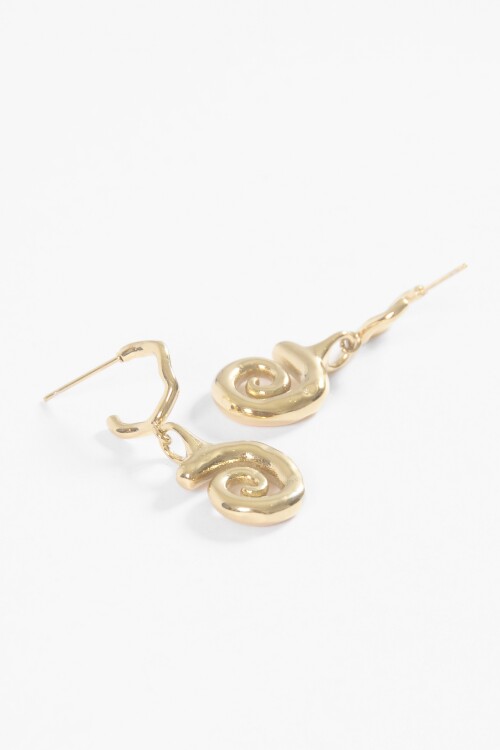 Aros acero con dije espiral dorado
