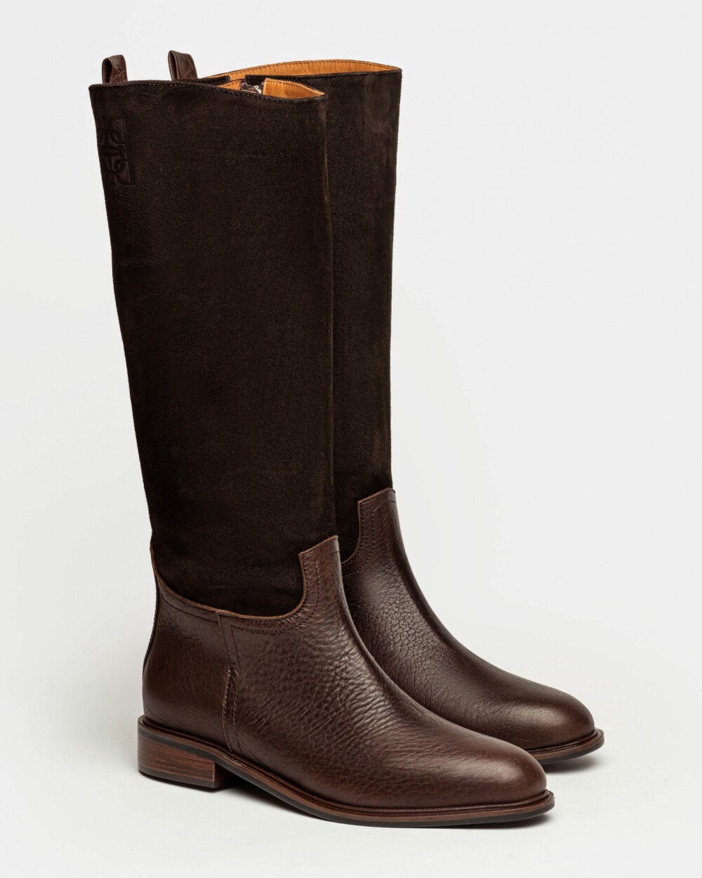 Bota caña alta New ascot en gamuza Marron