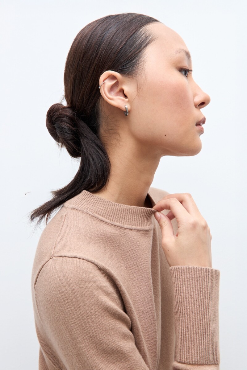 Sweater con camisa tostado melange