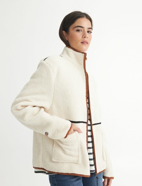 Campera sherpa Diana Crudo