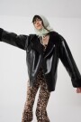 CAMPERA OVERSIZED Negro