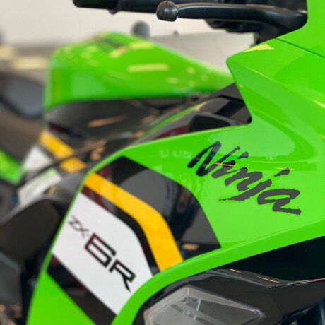 Kawasaki Ninja ZX6R 636 con ABS Verde