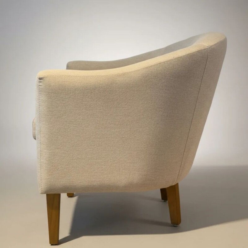 BUTACA MADERA CLARA - TAPIZADO TELA CLARA TRAMADA C/BEIGE BUTACA MADERA CLARA - TAPIZADO TELA CLARA TRAMADA C/BEIGE