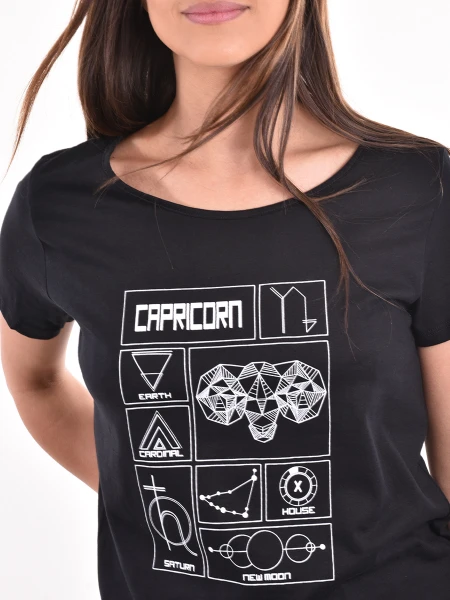 REMERA CAPRICORNIO ESTAMPADO 1