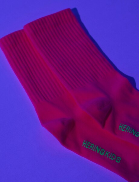 MEDIAS INFANTILES EN NEÓN FUCSIA