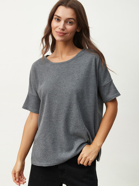 REMERA MENORCA GRIS OSCURO