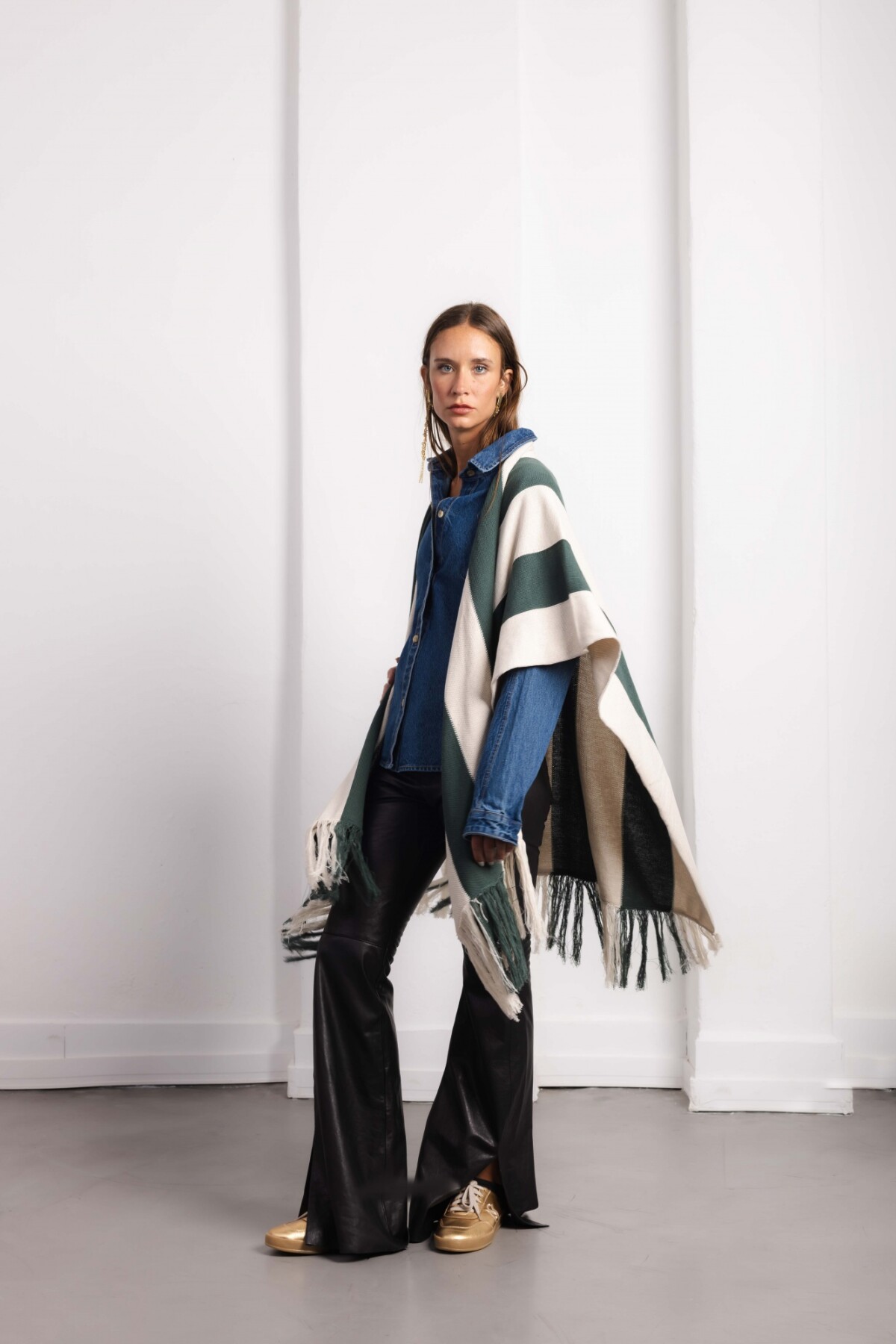 Ruana Rioplatense Verde / Blanco