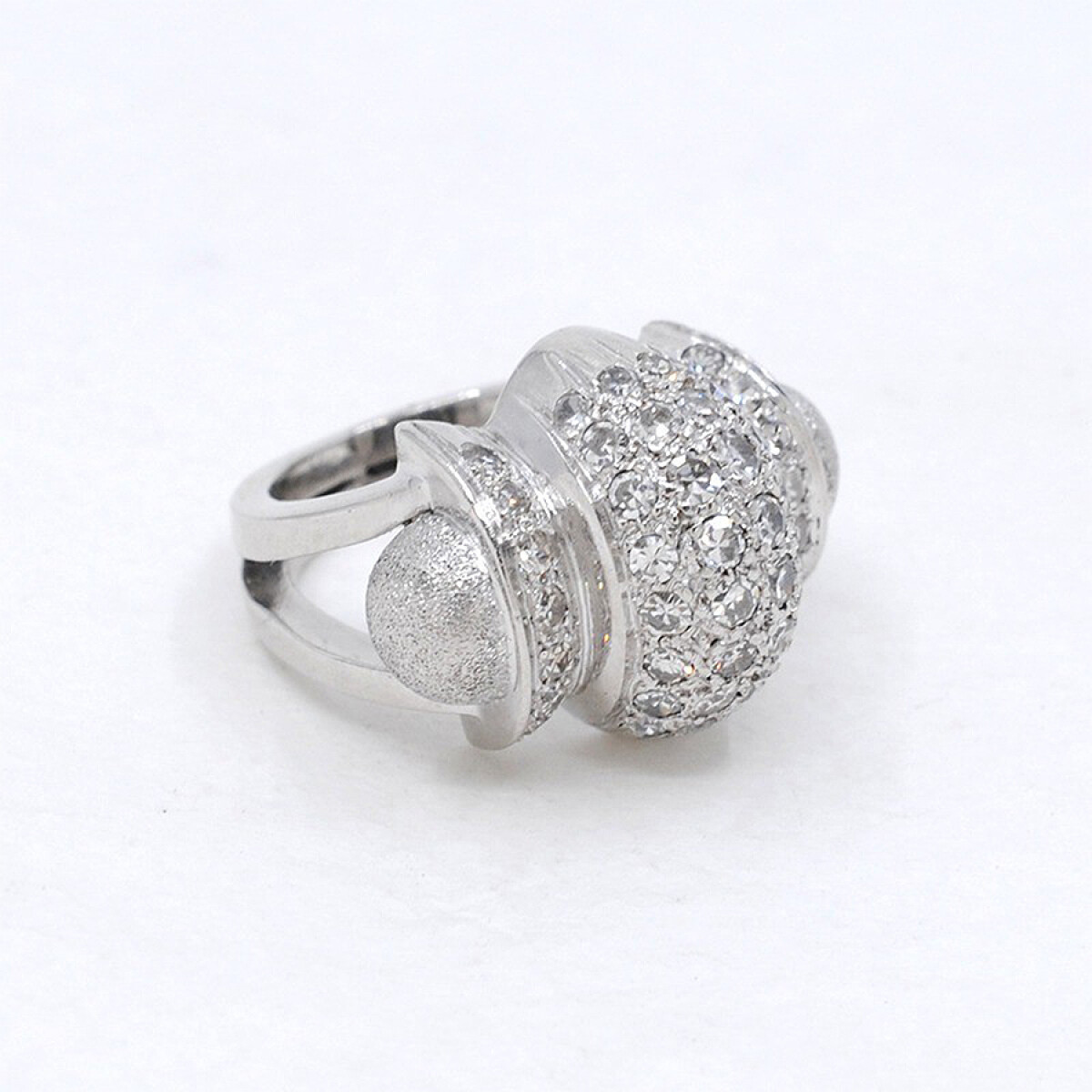 Anillo Chevalier Antiguo En Platino Y Brillantes 