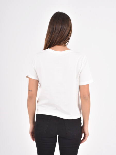 REMERA ADRIANA OFF WHITE