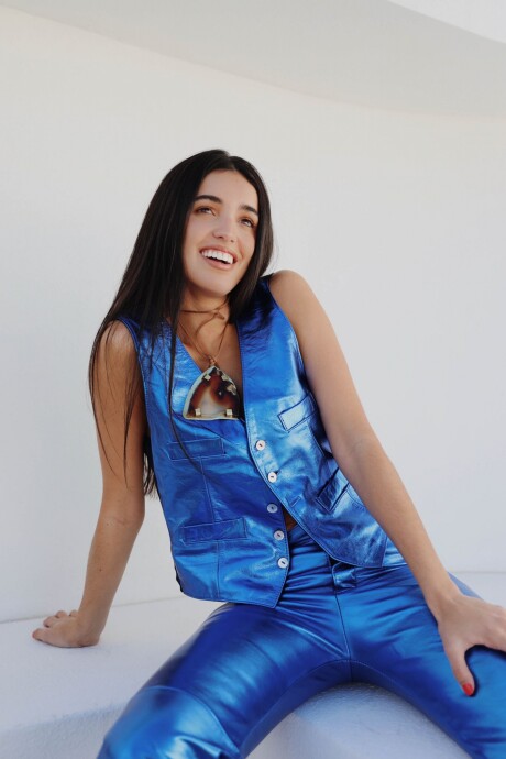 Chaleco Serrano by Agnes Azul Galáctico
