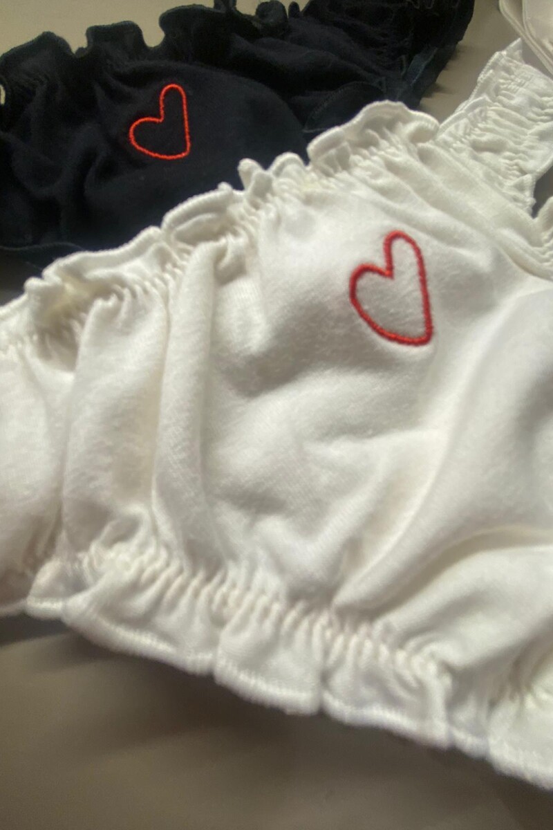 B39 Cata Less Bordado en Algodón Crema