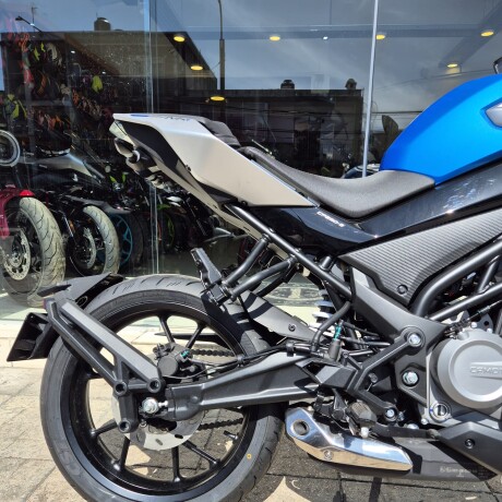 CFMOTO 250NK Azul