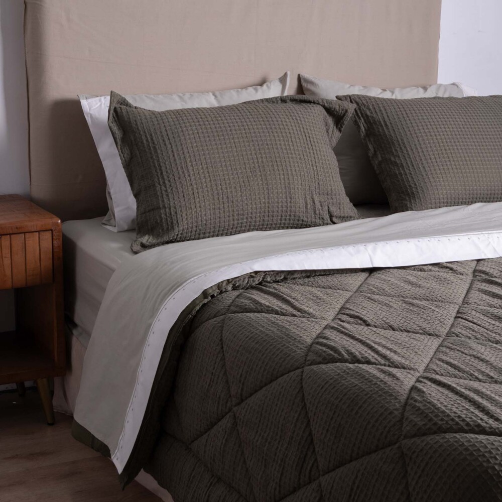 SET DE ACOLCHADO QUEEN POLIESTER VERDE GOFRE VERDE MUSGO