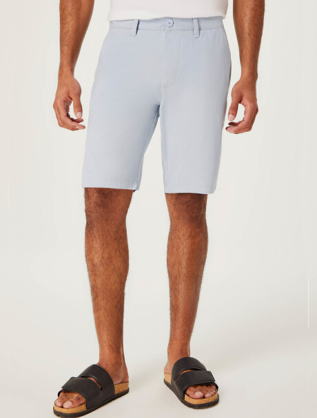 BERMUDA RECTA ESTILO CHINO EN LINHO CELESTE