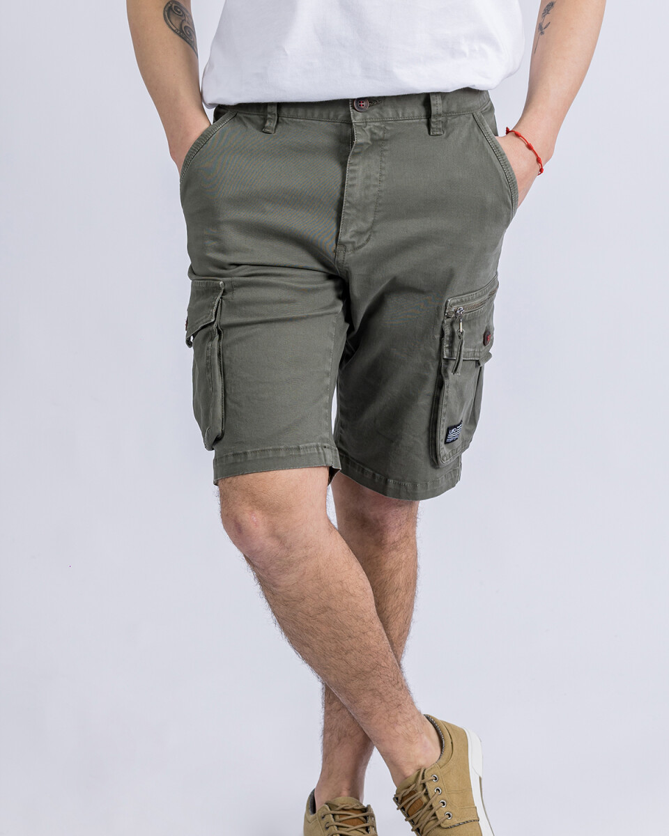 Short bermuda cargo UFO Simón verde - Talle 40 