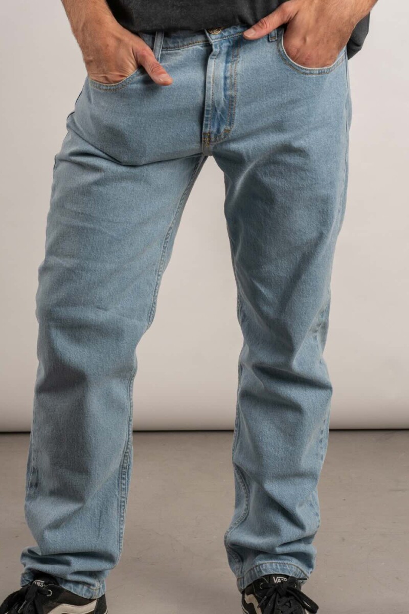 Jean Regular Claro