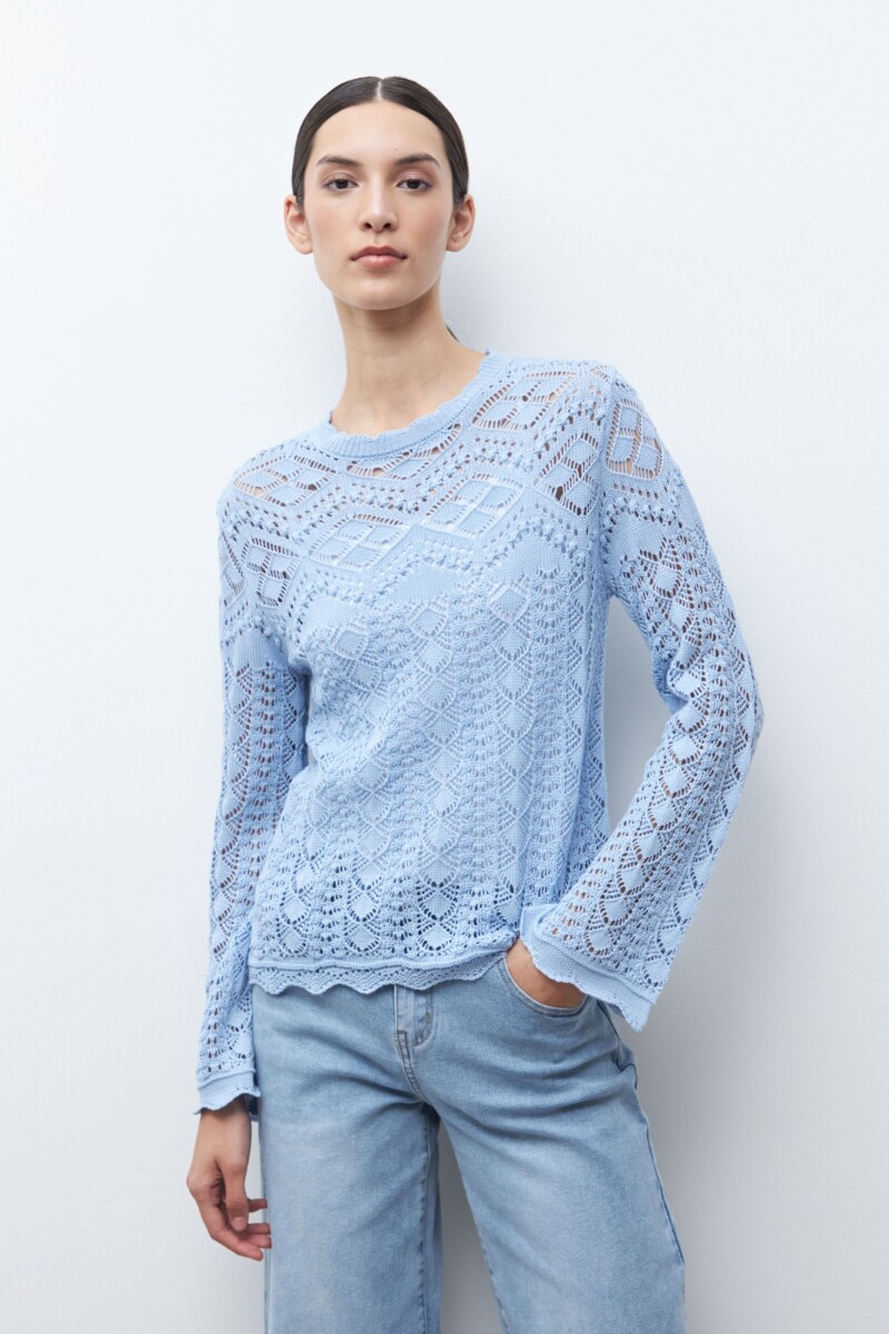 Sweater calado celeste