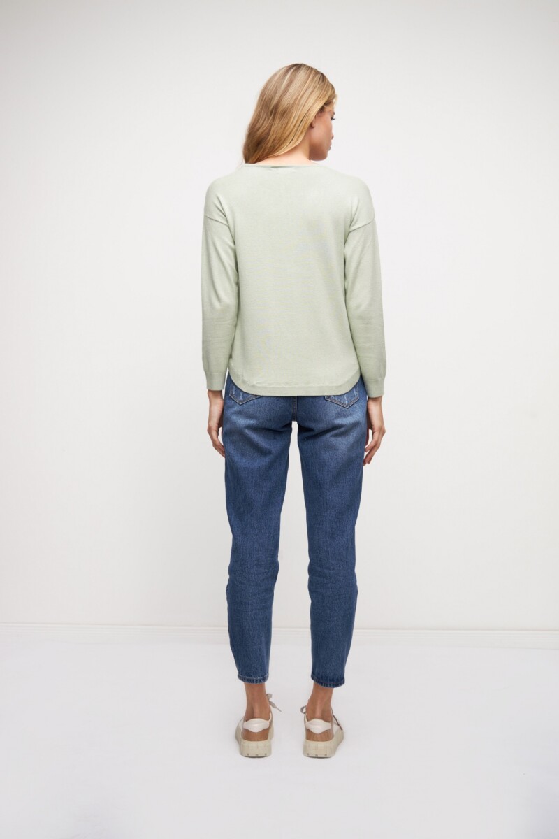Sweater basico verde pastel