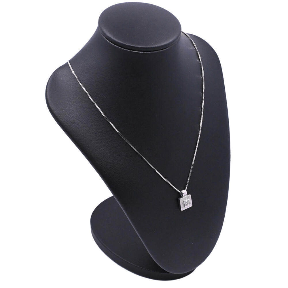 Dije oro 18k y brillantes. Dije oro 18k y brillantes.