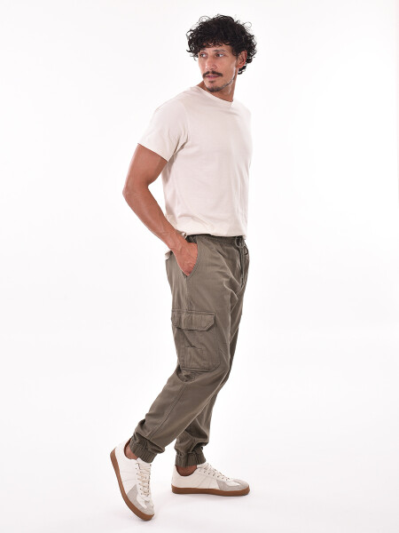 PANTALON JOGGER ANTONIO VERDE MILI