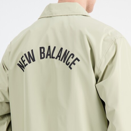 Campera New Balance de Hombre - MJ33515FUG FATIGUEG