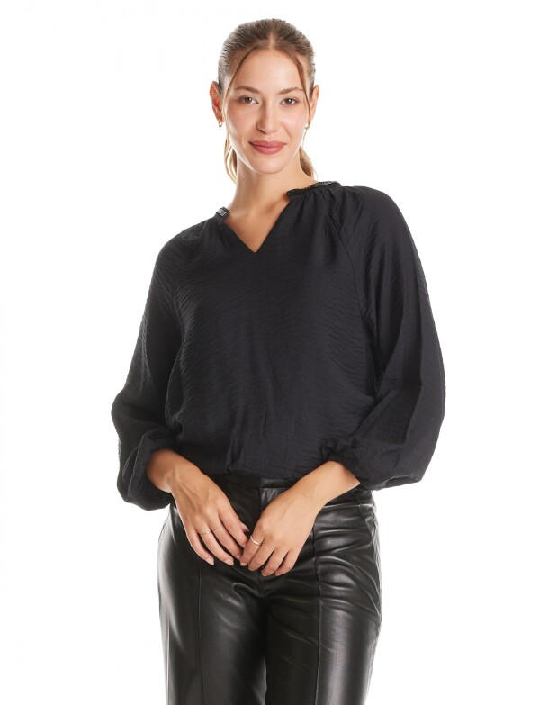 Blusa Saten Mostacillas NEGRO