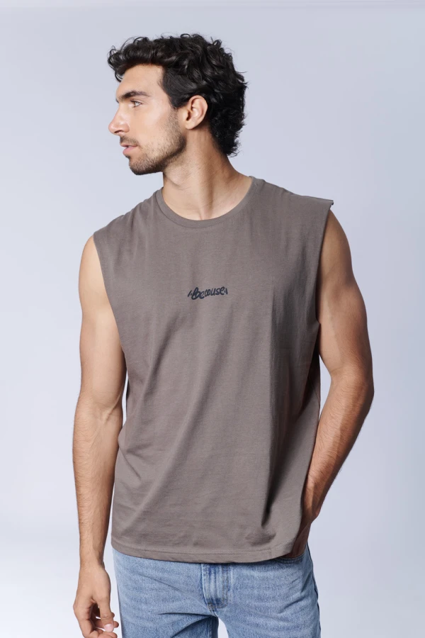 Musculosa estampada Because Gris Oscura